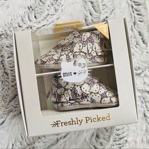 Freshly Picked- LTD. EDITION HELLO KITTY MOCCASIN